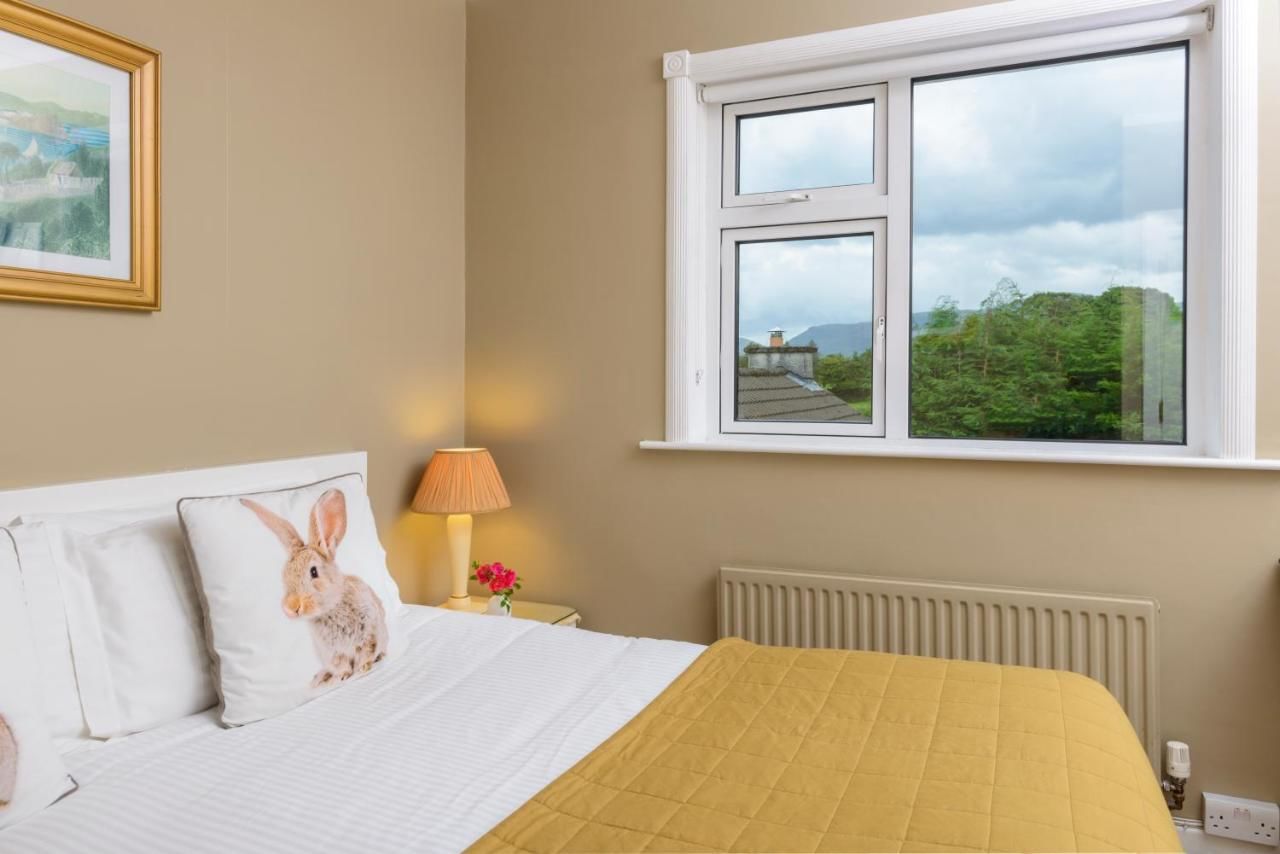 Отели типа «постель и завтрак» Lios Na Manach Farmhouse B&B Килларни