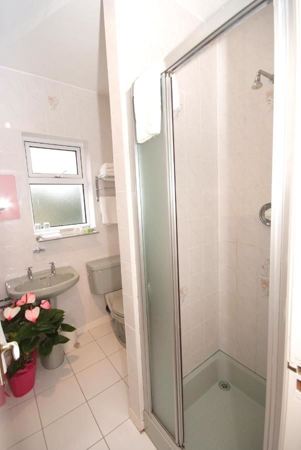 Отели типа «постель и завтрак» Lios Na Manach Farmhouse B&B Килларни